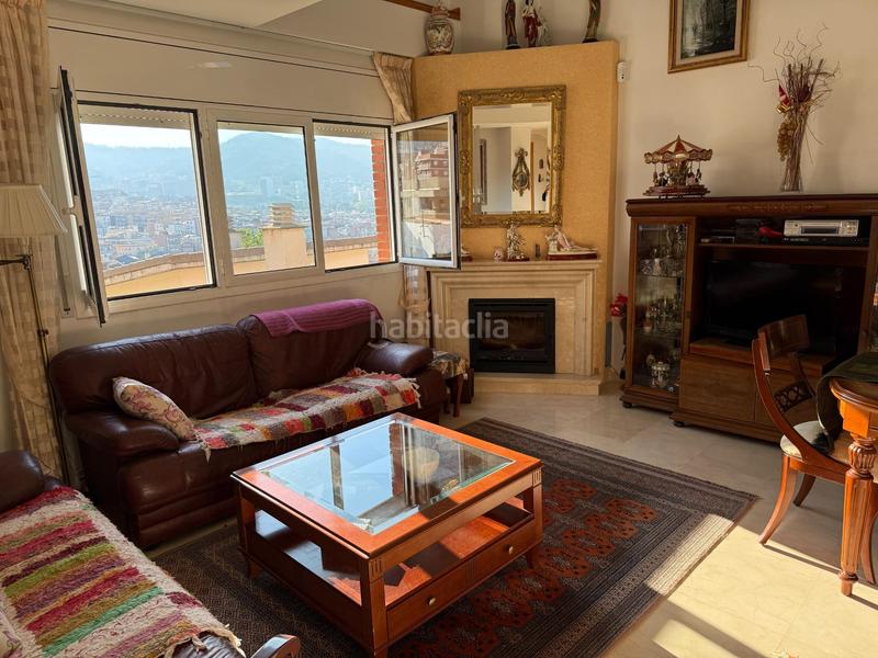 Foto 0db9606c-6931-4707-8a24-5c2e0a3c1836. Casa amb calefacció a La Font d´en Fargues Barcelona