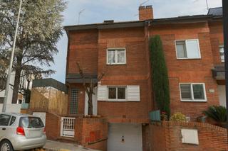 Casa  Passeig riera la. Si estás buscando casa para vivir en cardedeu, esta es la tuya.