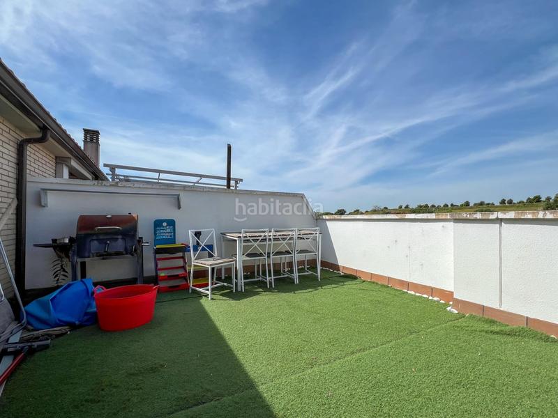 Foto 29cdd992-bea1-4459-89ca-b69a5cb45396. Duplex with heating parking in Cardedeu