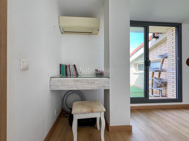 Foto ac93e34f-5308-486c-ba69-0e5c2587a525. Duplex with heating parking in Cardedeu