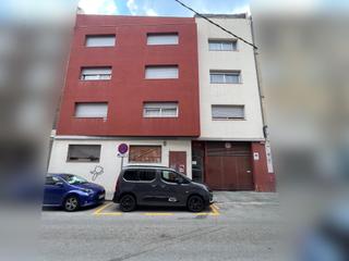 Piso  Carrer sant cugat. Qué te da tu banco? este piso el 5