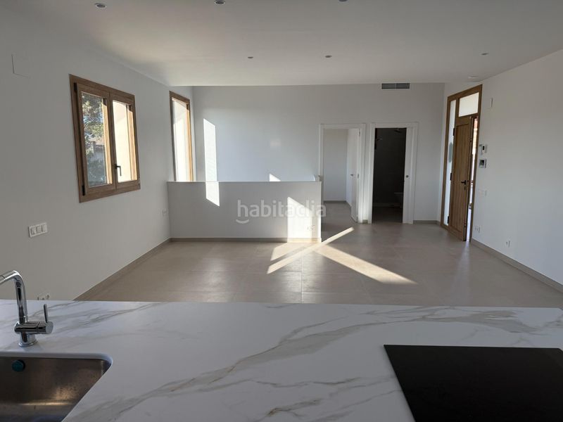 Foto 0a3db3ea-76e7-46b0-afbf-31be3996906a. Casa amb aparcament a Roca del Vallès (La)