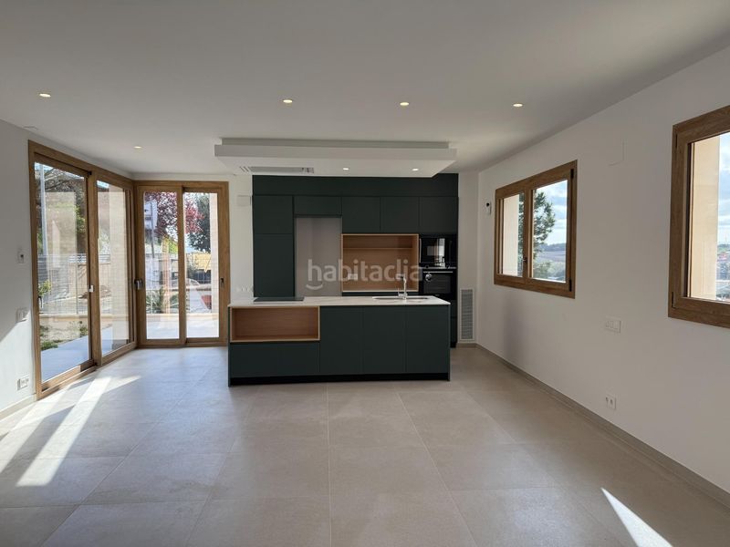 Foto 40ef8d78-698b-4102-b64c-e99f56362eed. Casa amb aparcament a Roca del Vallès (La)