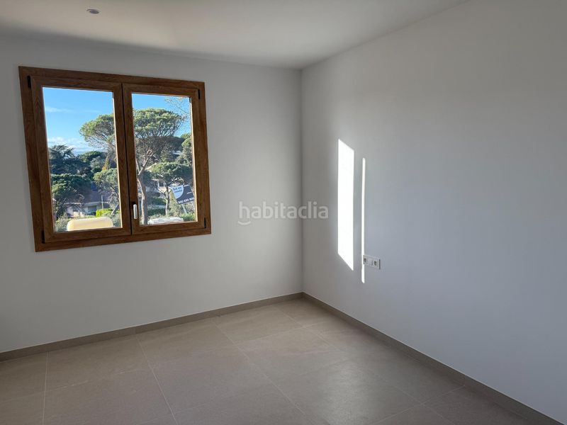 Foto 6ad19479-bfb4-45d0-a0fd-7dd9ae1b16db. Casa amb aparcament a Roca del Vallès (La)