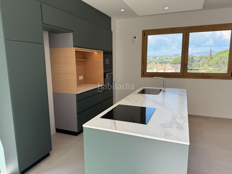 Foto 8d7f7899-7d53-4119-95a1-b1ba9a6b88ab. Casa amb aparcament a Roca del Vallès (La)