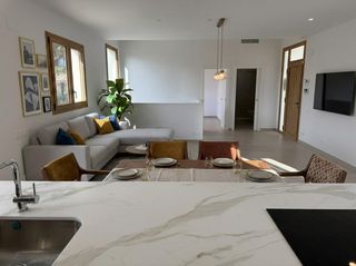 Casa  Carrer carrer gira-sol. Vivienda de obra nueva de alta eficiencia energética.