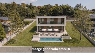Terreny residencial a Calle de sant bernat 7. Y si...