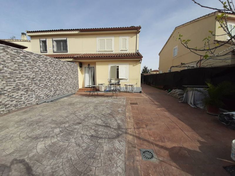 Foto 13f0d453-1a29-4817-9e50-d06ef4b3a2d5. Xalet amb calefacció aparcament a Ugena