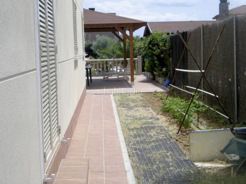 Foto f540c457-e343-4281-a427-46cbc2461fef. Xalet amb calefacció aparcament a Ugena