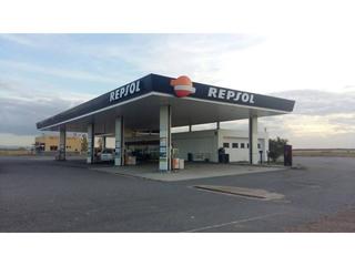 Local Comercial a Martín Muñoz de las Posadas. Oportunidad de negocio, gasolinera en n601 (martin muñoz las pos