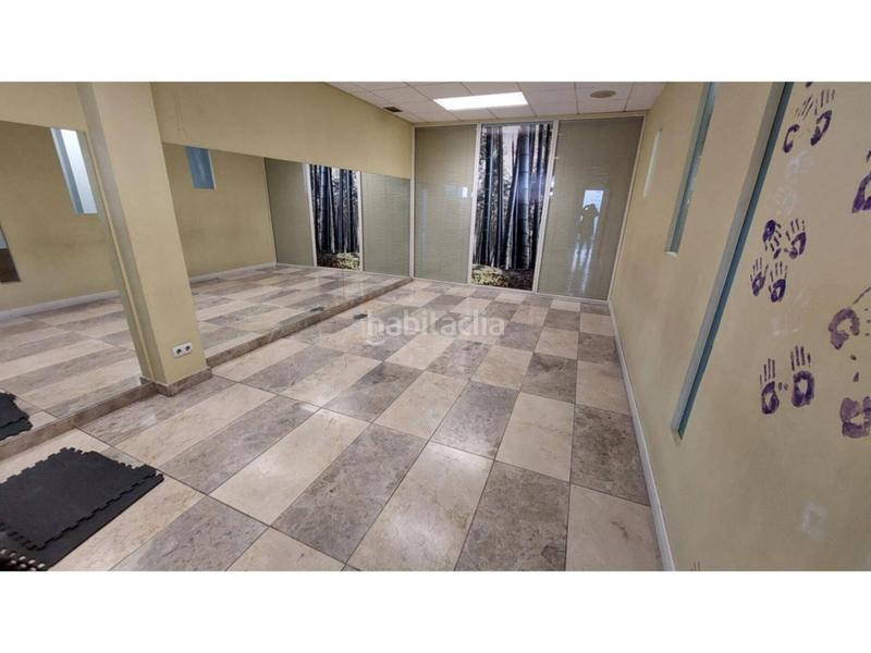 Foto b28a335c-1771-471b-8ca2-92f159f8e24f. Location local commercial dans La Serna Fuenlabrada