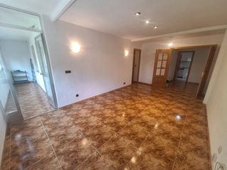 Lloguer Apartament a Centro. Piso en alquiler zona parque de los estados