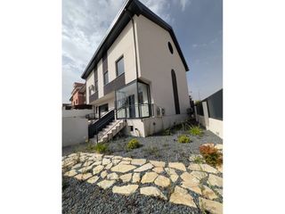 Casa en Universidad-Hospital. !! chalet de obra nueva con zonas comunes y con opci�n a piscina