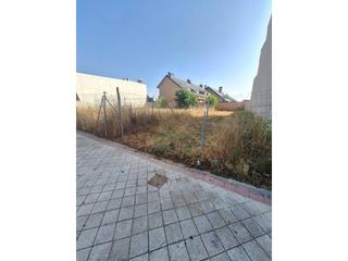 Terreny residencial a Universidad-Hospital. Excelente oportunidad de inversión !! se vende parcela zona vive