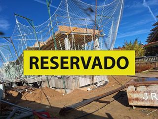 Chalet  Calle ernesto che guevara. Magnifico chalet obra nueva zona hospital obra ya iniciadas !!