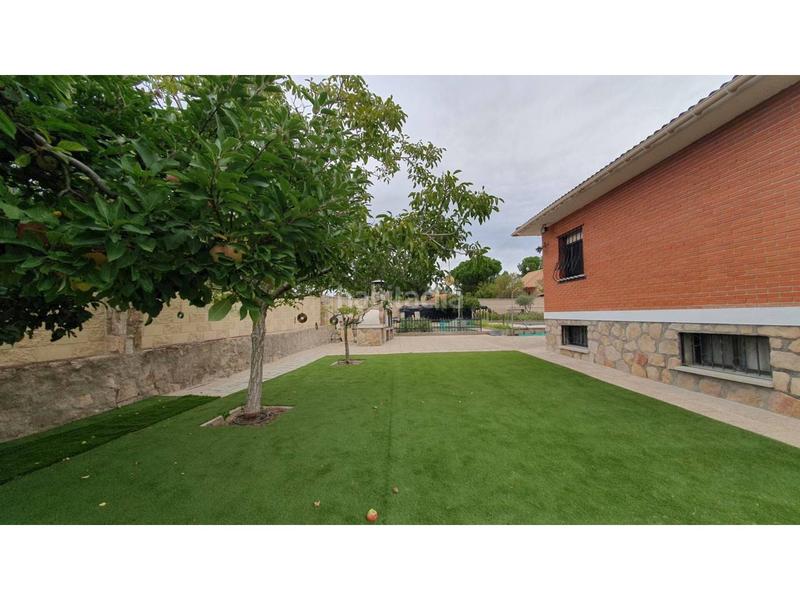 Foto 7df42f1d-5263-49d2-8bc3-5fdbb4e269b5. Chalet magnifico chalet independiente con piscina privada en urbanizacion valcarrillo del alberche !! en Almorox