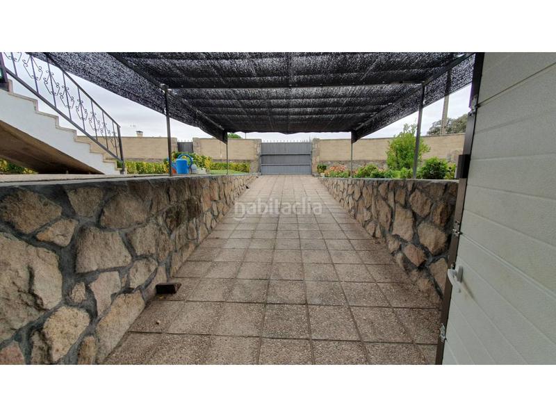 Foto 8e7b04d2-0638-40a7-a1cd-d8fa60763b63. Chalet magnifico chalet independiente con piscina privada en urbanizacion valcarrillo del alberche !! en Almorox