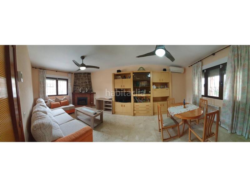 Foto 9aade717-bc42-47ed-9c87-c7e8ba3a3426. Chalet magnifico chalet independiente con piscina privada en urbanizacion valcarrillo del alberche !! en Almorox