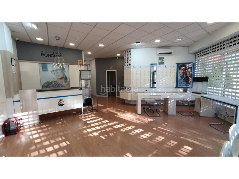 Foto 5eac0e79-a608-4b25-9af8-f44f6e423cc3. Location local commercial dans La Serna Fuenlabrada