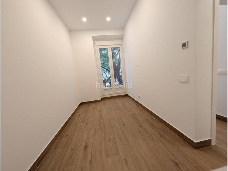 Foto c8368fae-b7f2-45f1-a3da-96a5bd58399a. Pis amb calefacció a Pacífico Madrid