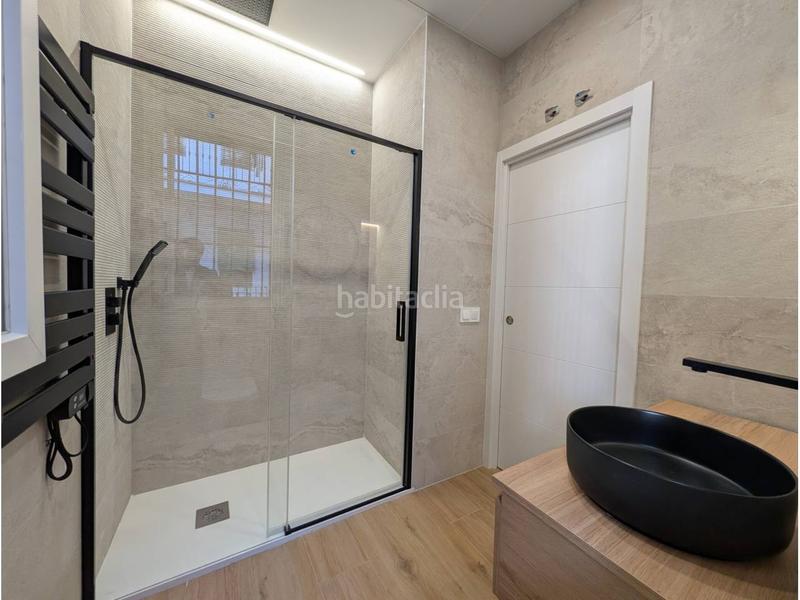 Foto d7731b10-b3fd-465a-b36b-bf5dec795a2b. Pis amb calefacció a Pacífico Madrid