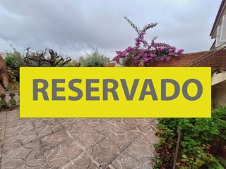 Casa a schiera in Fuenlabrada II-El Molino. Magnifica vivienda con un jardin de 100m y amplio garaje zona la