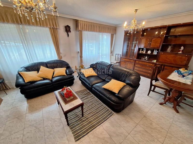 Foto 95698a7a-8eac-449e-8397-e2b93a280fdd. Maison jumelée avec chauffage parking dans Fuenlabrada ii-el molino Fuenlabrada