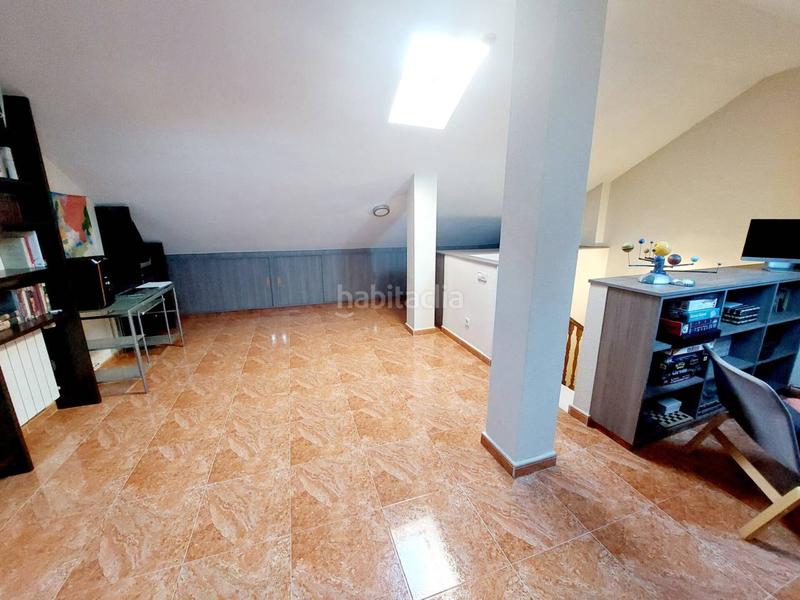 Foto 34e43af3-f6fa-49ae-94fc-9e1e030b3a15. Maison jumelée avec chauffage parking piscine dans El Arroyo-La Fuente Fuenlabrada