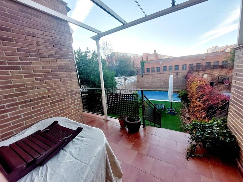 Foto 6d5283e8-a77e-457b-9698-772065eb5c90. Maison jumelée avec chauffage parking piscine dans El Arroyo-La Fuente Fuenlabrada