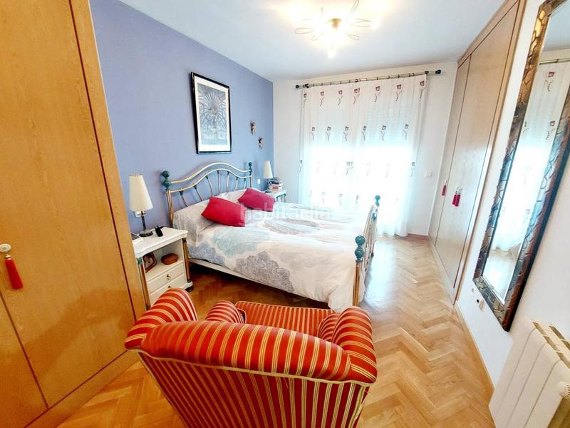 Foto 72d884a8-dbdc-4eb9-bfc3-ffe16e65f3c6. Maison jumelée avec chauffage parking piscine dans El Arroyo-La Fuente Fuenlabrada