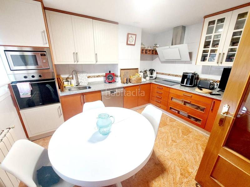 Foto 95c625d2-2e54-42c0-bc76-607fae837b2a. Maison jumelée avec chauffage parking piscine dans El Arroyo-La Fuente Fuenlabrada