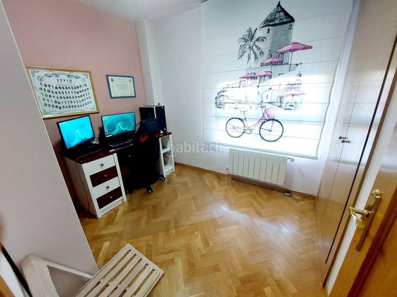 Foto c25c7d81-48bd-4c76-9d1e-241fe647cad7. Maison jumelée avec chauffage parking piscine dans El Arroyo-La Fuente Fuenlabrada