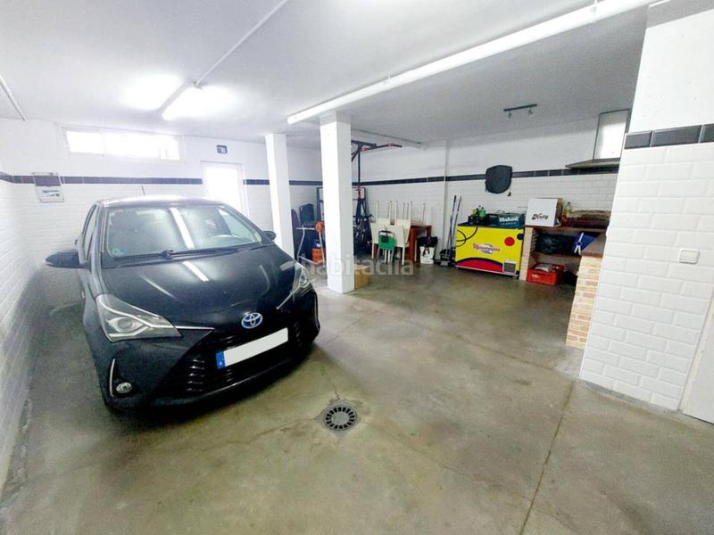 Foto d62b9579-f0a7-45b9-8526-703fffba5c2c. Maison jumelée avec chauffage parking piscine dans El Arroyo-La Fuente Fuenlabrada