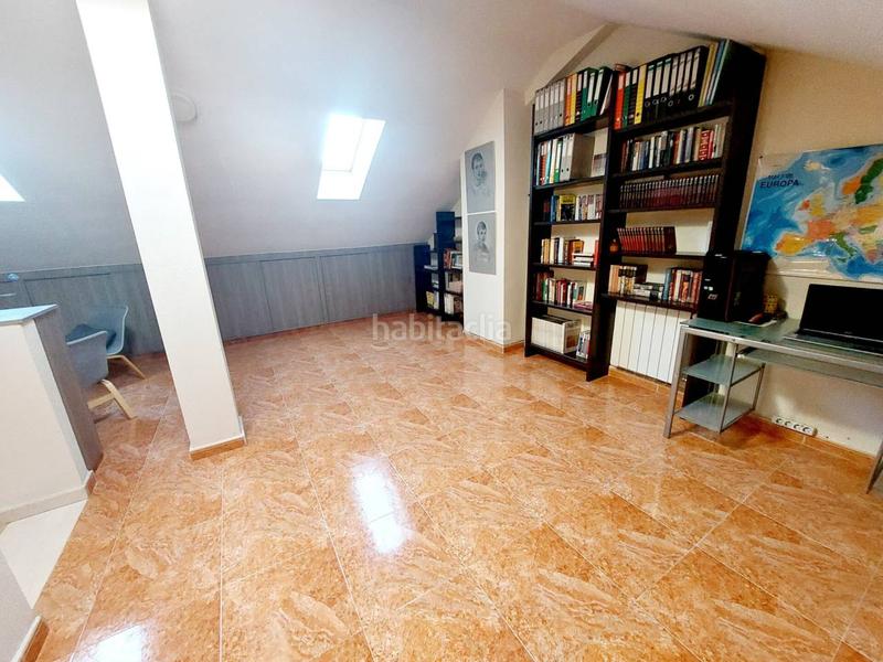 Foto e6237c9b-47e5-43fe-9d22-4990f254e92b. Maison jumelée avec chauffage parking piscine dans El Arroyo-La Fuente Fuenlabrada