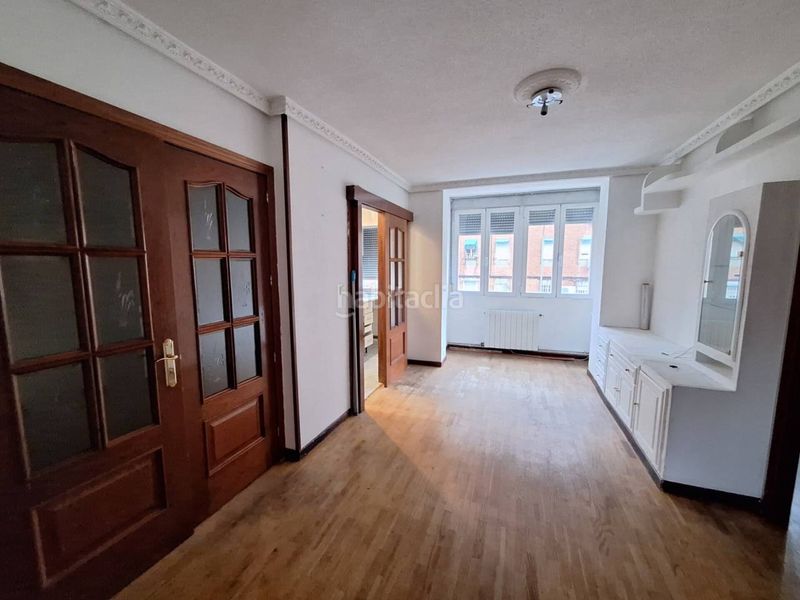 Piso magnifica vivienda en venta el barrio de pavones al lado de la comisaria de moratalaz con trastero de 12 m!! en Madrid - Imagen 3