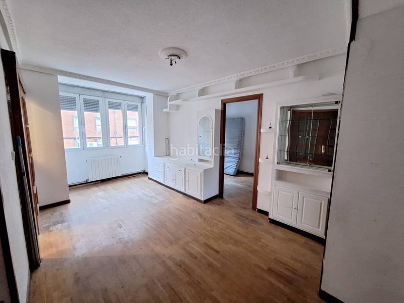 Piso magnifica vivienda en venta el barrio de pavones al lado de la comisaria de moratalaz con trastero de 12 m!! en Madrid - Imagen 2