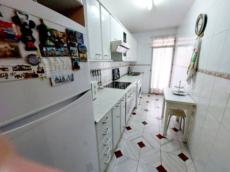 Foto 19c99e86-1392-4cee-8b5c-ed6c99a25625. Pis a Descubridores-Escritores Leganés