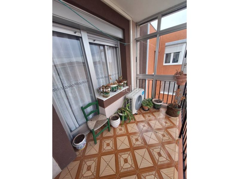 Foto f5d59803-4d54-48f8-8610-0bb7e925057e. Pis a Descubridores-Escritores Leganés