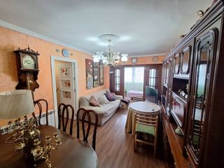 Pis en La Serna. Se vende amplia vivienda con una excelente ubicacion en fuenlabr