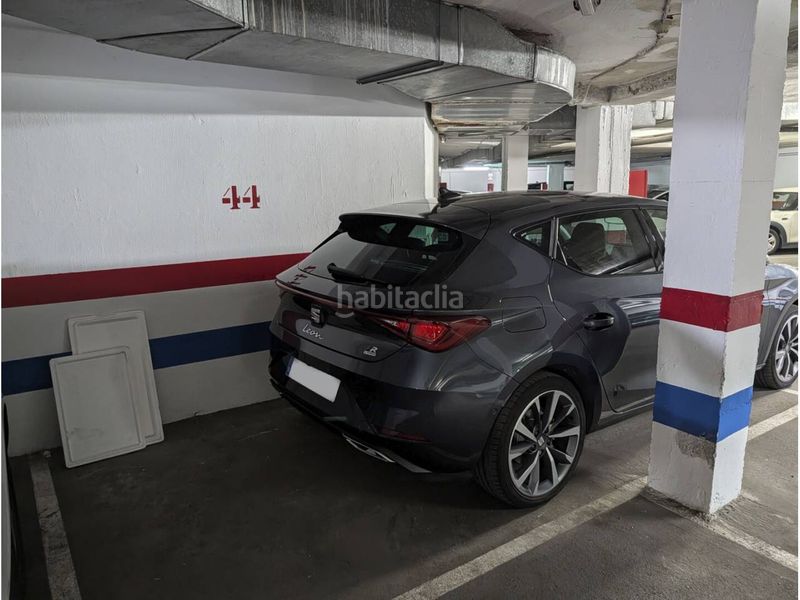 Foto c238f7bd-04be-4f1d-b7b4-213fd7c396ef. Aparcament cotxe a Centro Fuenlabrada