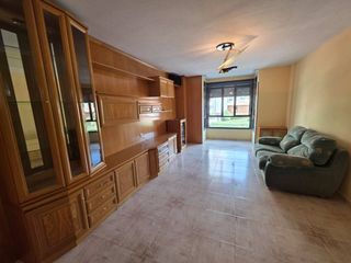 Lloguer Apartament a El Arroyo-La Fuente. Piso en alquiler con plaza de garaje y patio. zona arroyolorea 3