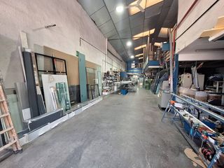 Nave industrial en Sudeste Industrial. Se vende nave industrial en fuenlabrada totalmente equipada por