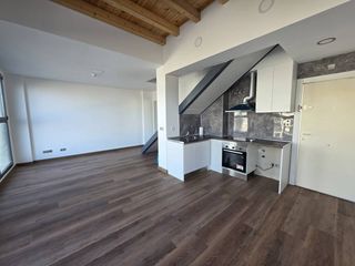 Affitto Duplex in Valdepelayo-Montepinos-Arroyo Culebro. Loft tipo duplex en alquiler en soho. leganés.