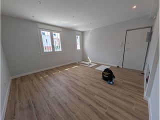 Affitto Appartamento in Centro. Alquiler piso a estrenar con patio, zona centro!!