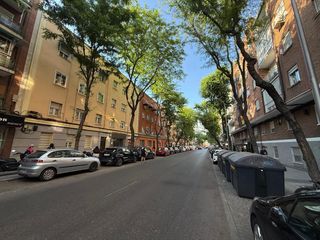 Pis a Avenida de Nuestra Señora de Fátima