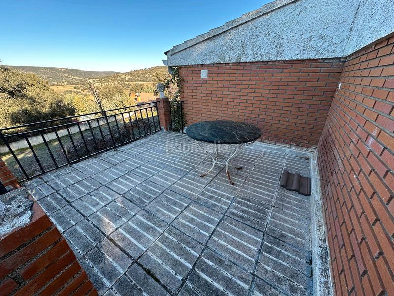 Foto d36143d4-0674-4b89-b4a1-5060b2416031. Chalet dans Fuentenovilla