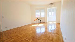 Location Appartement  Calle castello. Piso en alquiler salamanca