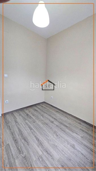 Foto 8b93dcf0-c205-426c-b51d-f36561e5bb42. Lloguer pis amb calefacció a Adelfas Madrid