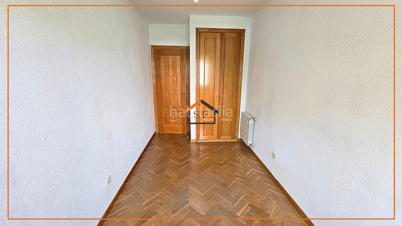 Foto 087a4c5e-23e0-4bd6-a6f0-75f219b2df59. Flat with heating parking in Horcajo Madrid