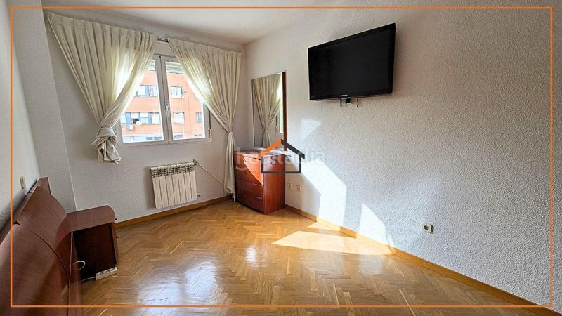 Foto 19e74c9e-5d8a-46f2-9ac0-66a61a38ba50. Flat with heating parking in Horcajo Madrid